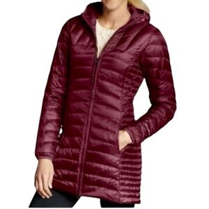 Eddie Bauer Women's Microlight Quilted Hooded Puffer Coat - Deep Red XL